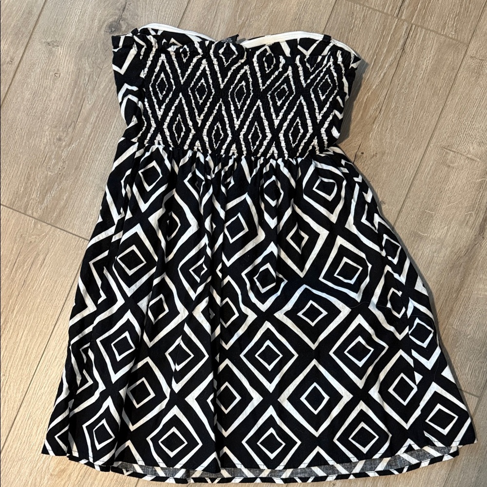 Planet Gold Black and White Strapless A-line Dress - Picture 3 of 3